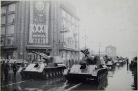Киев - Су-76 на военном параде в Киеве в честь 32-ой годовщины Великого Октября,