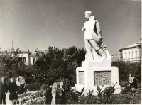 Саратов - Памятник И.В.Сталину