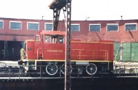 Железная дорога (поезда, паровозы, локомотивы, вагоны) - Тепловоз ТГМ23В48-1048 на поворотном круге в депо Саратов