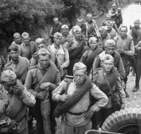 Солдаты и офицеры Советской армии - Советские солдаты в Корее.