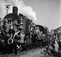 Железная дорога (поезда, паровозы, локомотивы, вагоны) - Поезд послевоенного Берлина