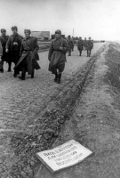 Войны (боевые действия) - 13 марта 1944 г. войсками  3-го Украинского фронта  освобожден город Херсон