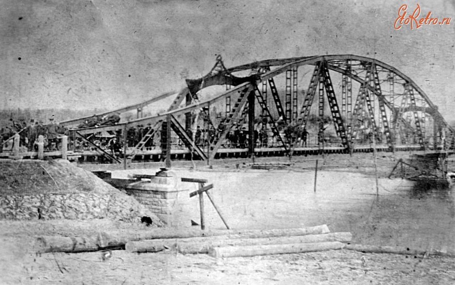Пушкинские Горы - Селихново. Селихновский мост в день открытия. 1911 год.