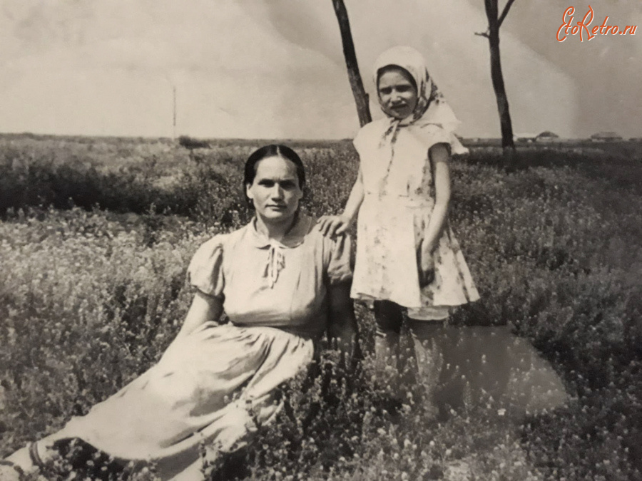 Пролетарск - Пролетарский район. Станица  Будённовская. Местные жительницы.