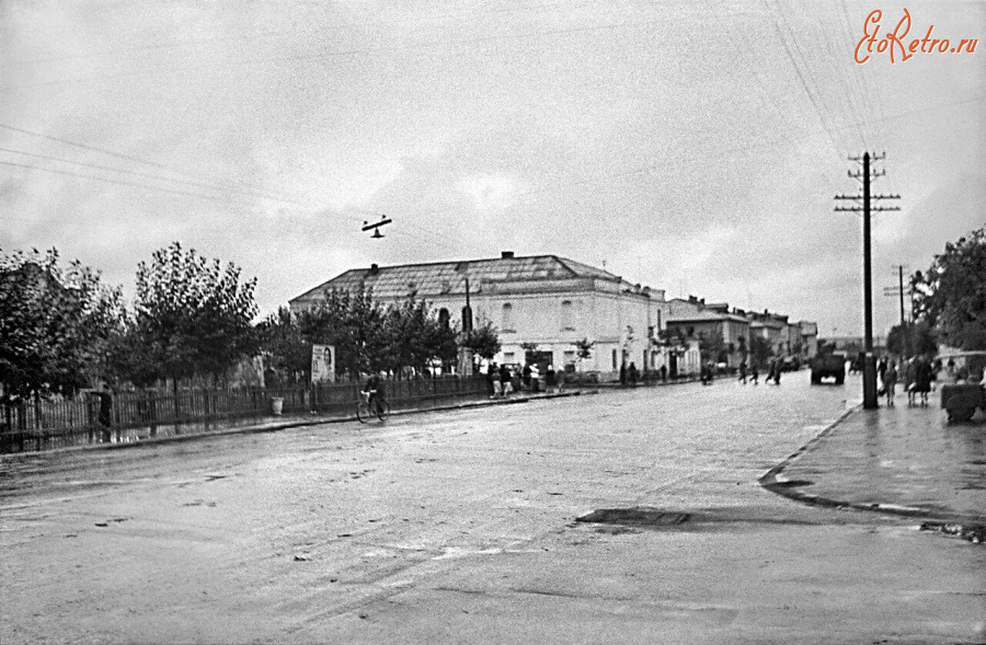 Михайлов - Вид улицы Красной на юго-запад от перекрестка с улицей Карла Маркса.