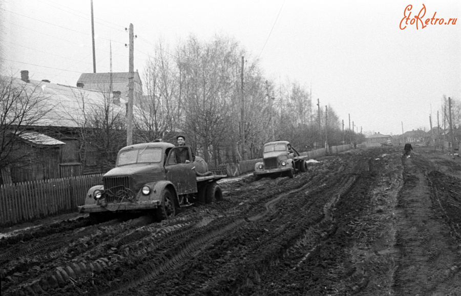Спасск-Рязанский - Село Ижевское. Грузовики Лакашинского спиртзавода.