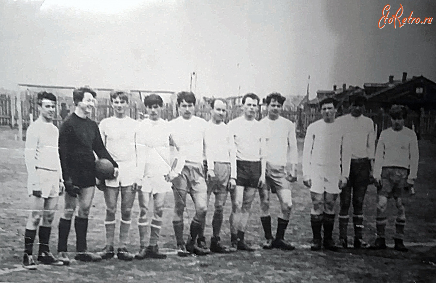 Кадом - Стадион. Кадомская футбольная команда.