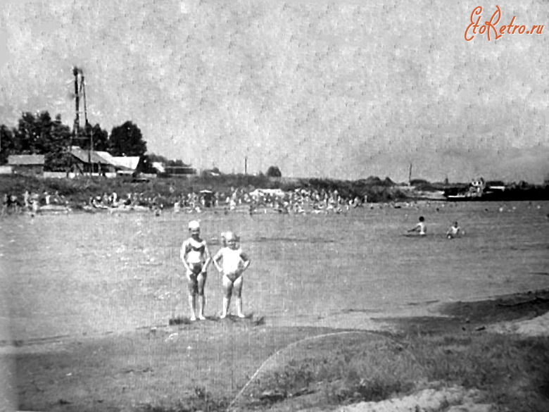 Кадом - Пляж на реке Мокша возле деревянного моста.