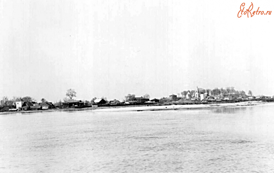 Кадом - Вид на Кадом с реки Мокша в весеннее половодье.