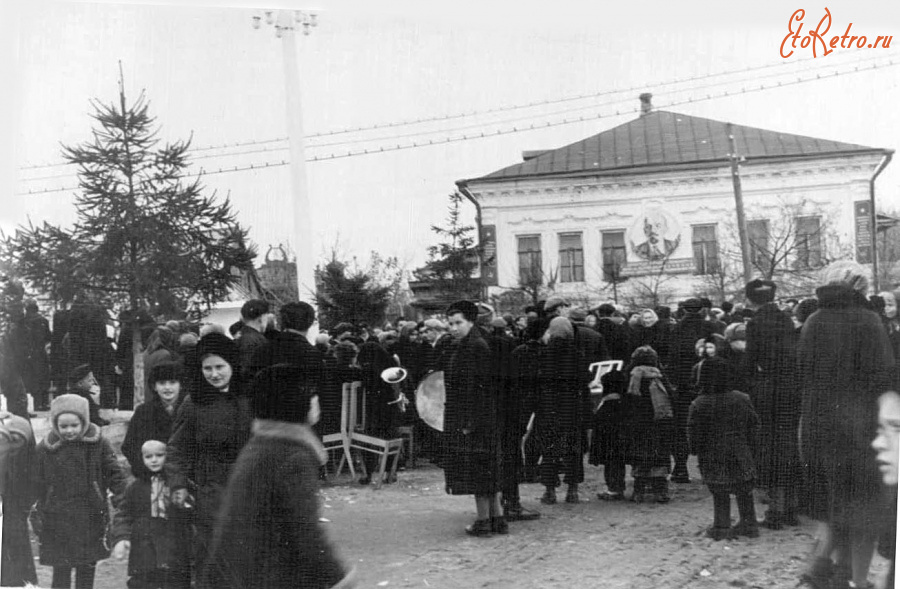 Кадом - Площадь Ленина у Дома культуры. 7-е Ноября.