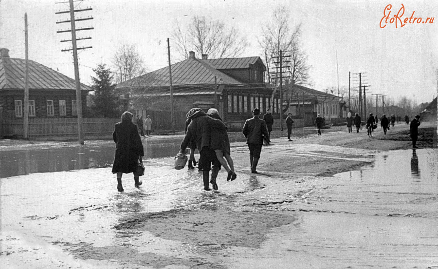 Кадом - Улица Ленина во время разлива реки Мокша.