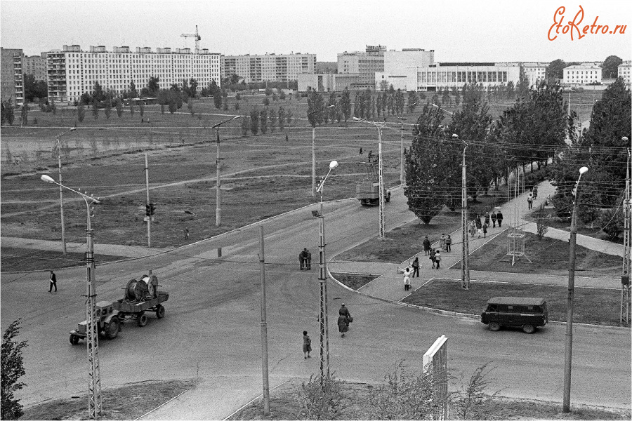 Тольятти - Перекресток улиц Мира и Голосова.