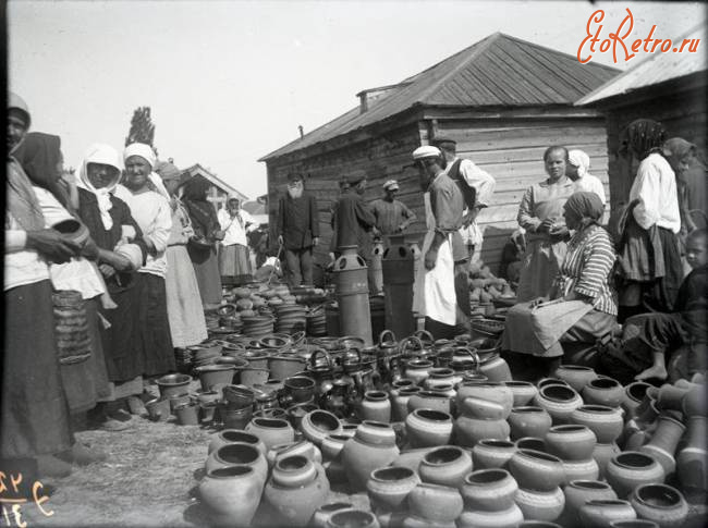 Саратовская область - Горшечный ряд на базаре