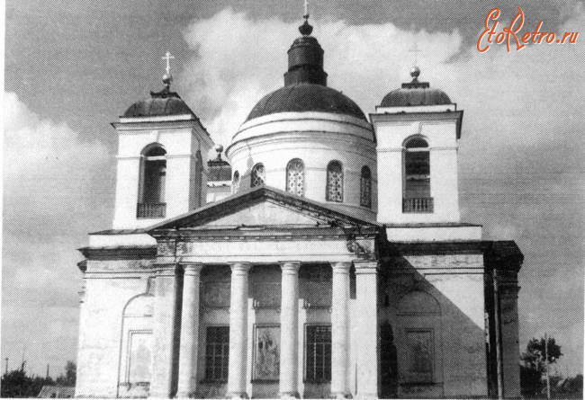 Саратовская область - Свято-Троицкая церковь в селе Золотое