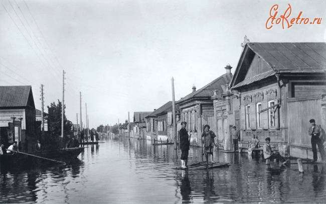 Энгельс - Улица Центральная,наводнение