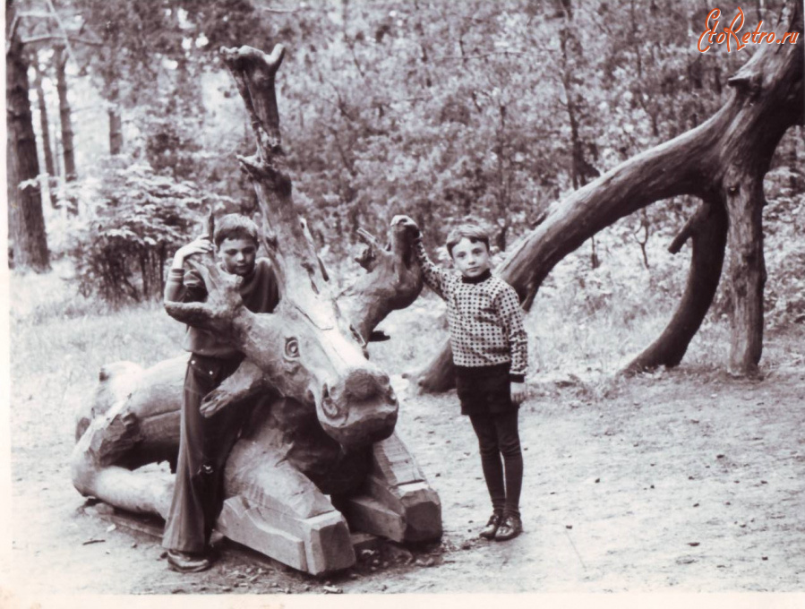 Разное - На сказочной аллее.