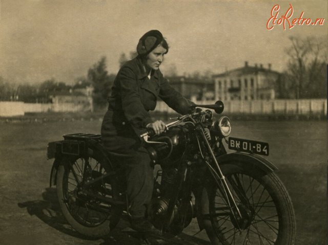 Разное - Советский мотоцикл Л-300(Красный Октябрь)