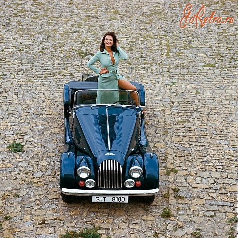 Ретро автомобили - Девушки и автомобили 70-х