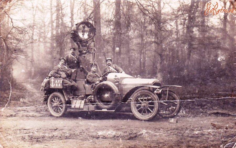 Ретро автомобили - Прожекторные установки на автомобилях периода Первой мировой войны