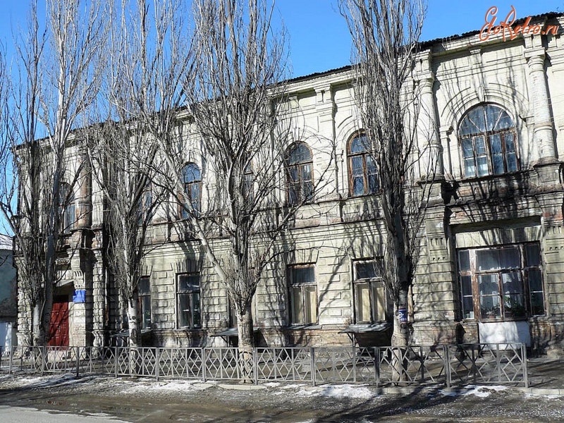 Луганск - ул.Почтовая. Школа