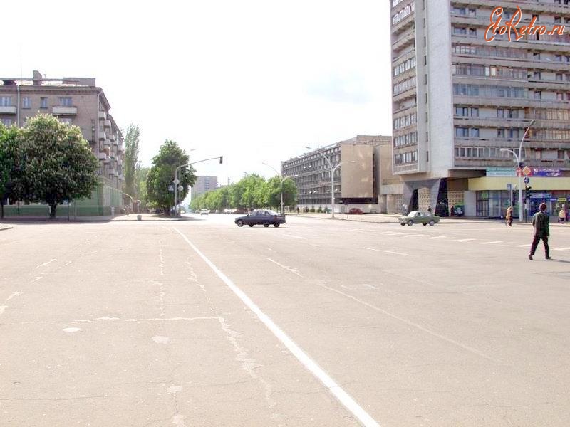 Луганск - Театральная пл. и ул.Коцюбинского