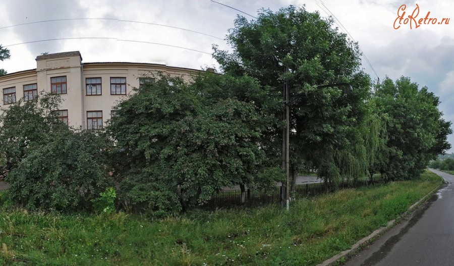 Луганск - Площадь Ленина. Школа №21.