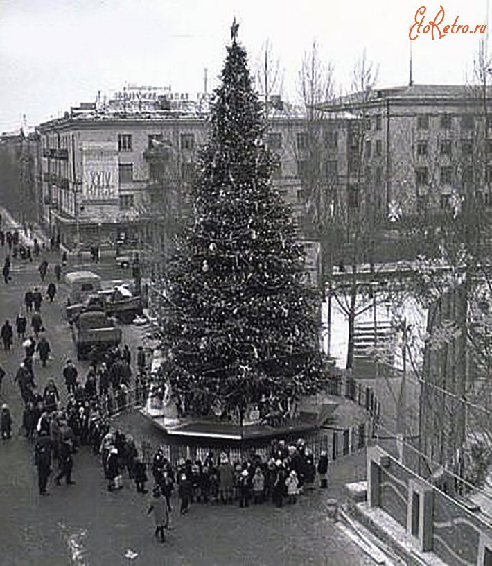 Луганск - Новогодняя ёлка.