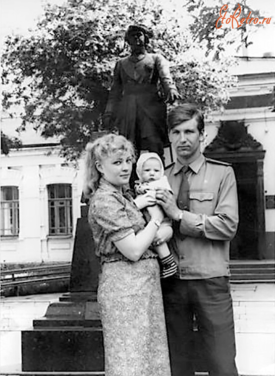 Полтава - Памятник Петру I у музея истории Полтавской битвы.