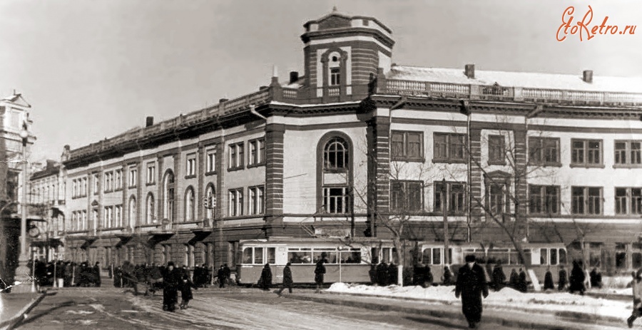 Житомир - Відремонтована будівля Товариства Взаємного кредиту.