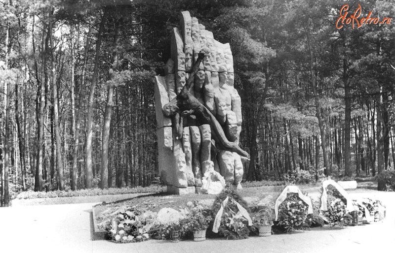 Житомир - Памятник узникам концлагеря № 358