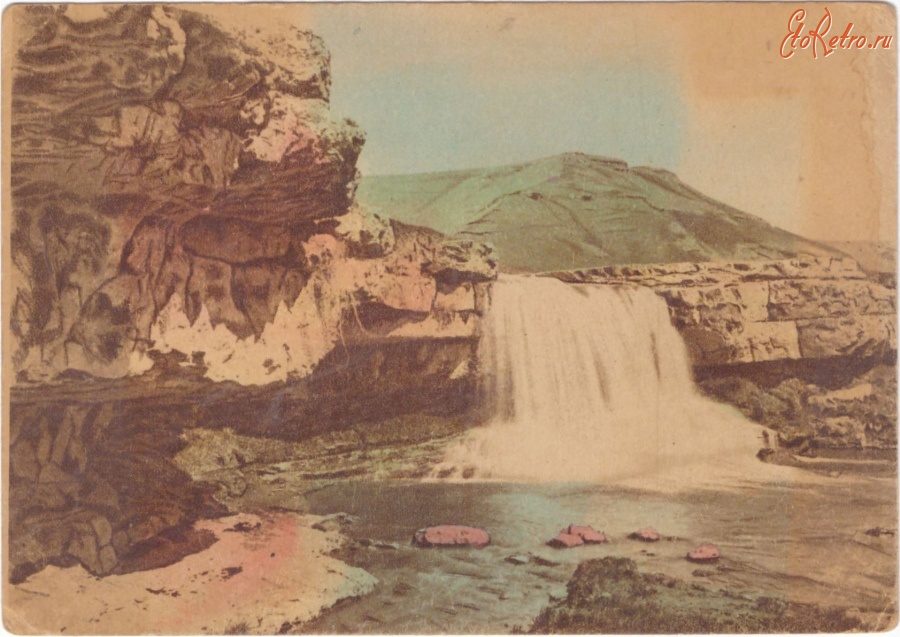 Кисловодск - Водопад на реке Ольховке, в цвете