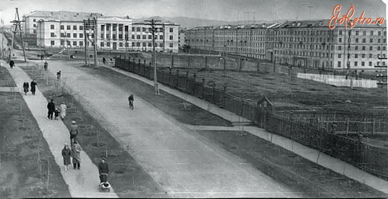 Сатка - Проллетарская улица. Горно-керамический техникум.