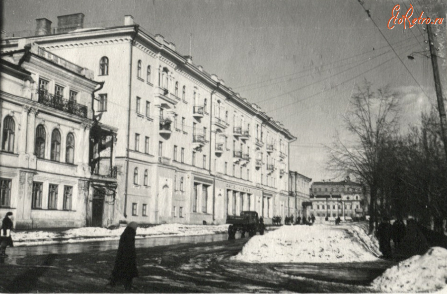 Казань - Улица Дзержинского. Ленинский сад.