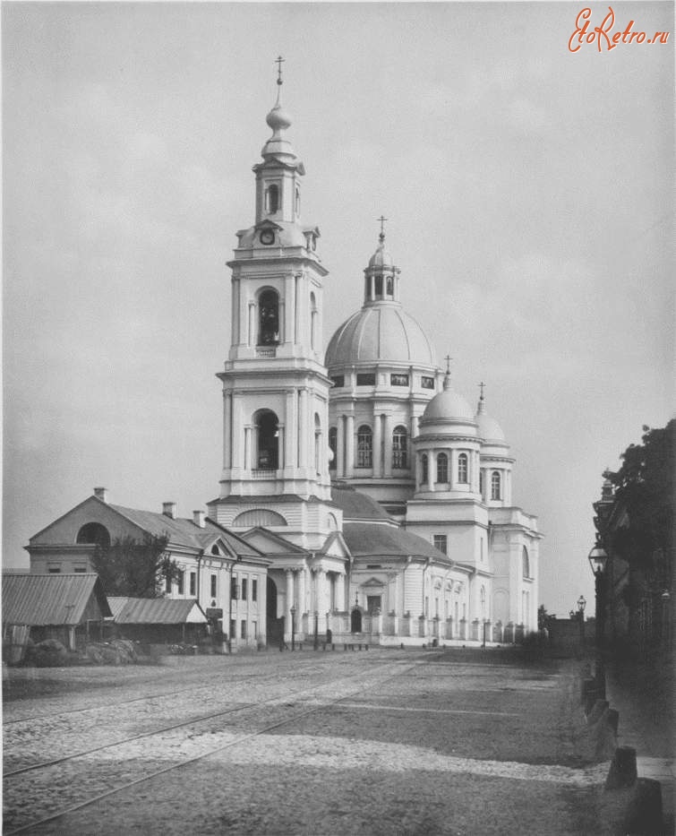 Москва - Богоявленский кафедральный собор в Елохове.