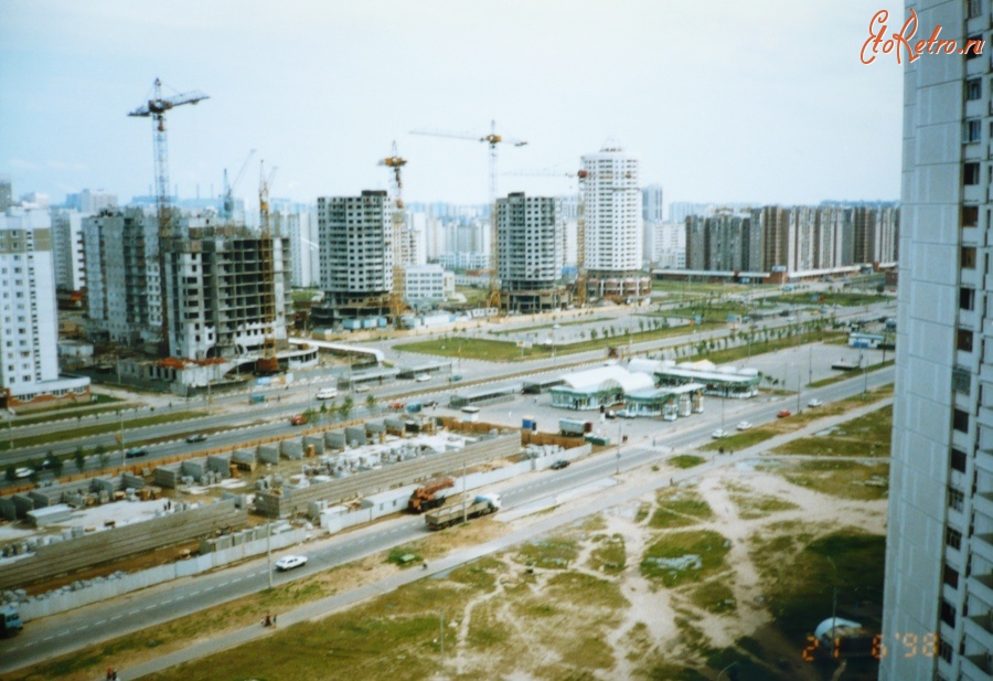 Москва - район Марьино. Вид на ул. Люблинская на следующий день (21 июня 1998) после урагана