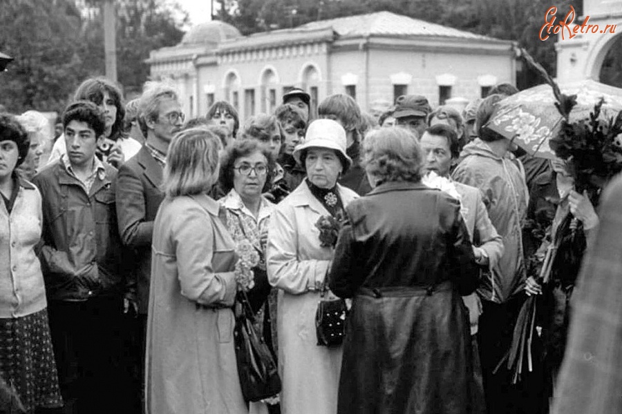 Москва - Мать В.Высоцкого. Ваганьково, 28 июля 1980 года. Россия , Москва , ЦАО , Пресня