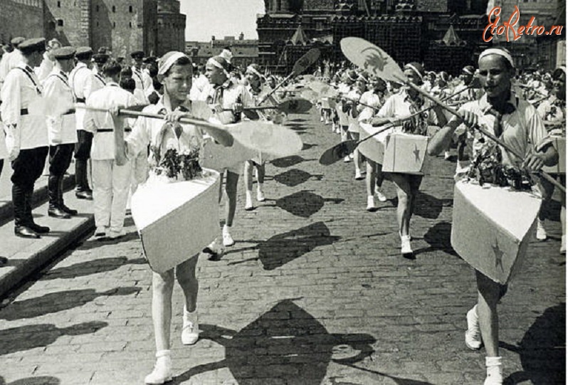 Москва - Гребцы, спортивный парад на Красной площади