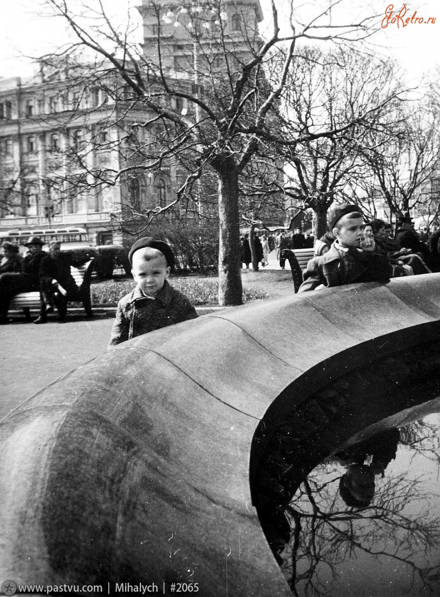 Москва - Сквер у Большого театра 1961, Россия, Москва,