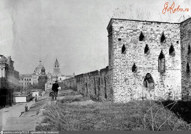 Москва - Внутренний ход стены Китай-города в сторону Владимирских ворот 1890—1927, Россия, Москва,