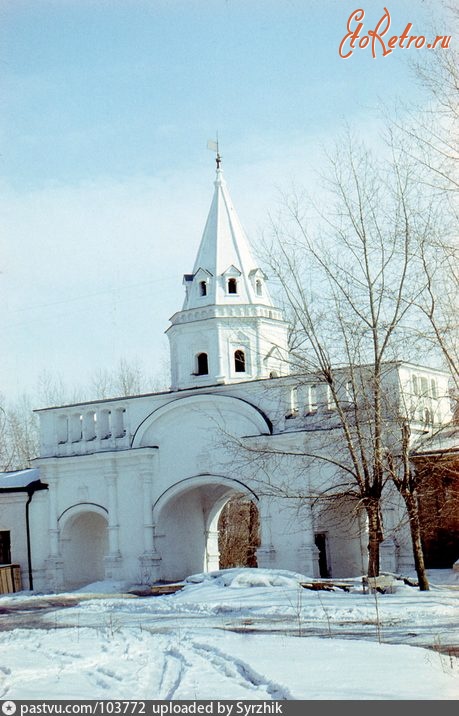Москва - Въездные ворота Государева двора в Измайлове