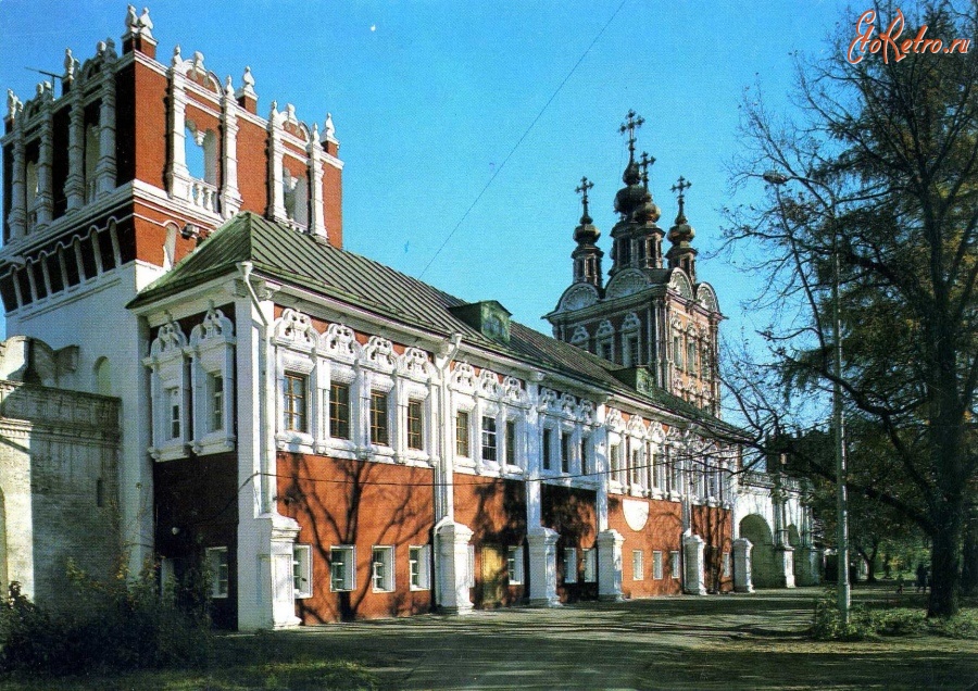 Москва - Новодевичий монастырь. XVI век.