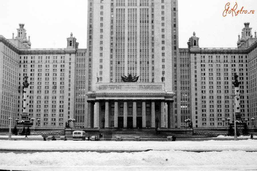 Москва - Главное здание МГУ