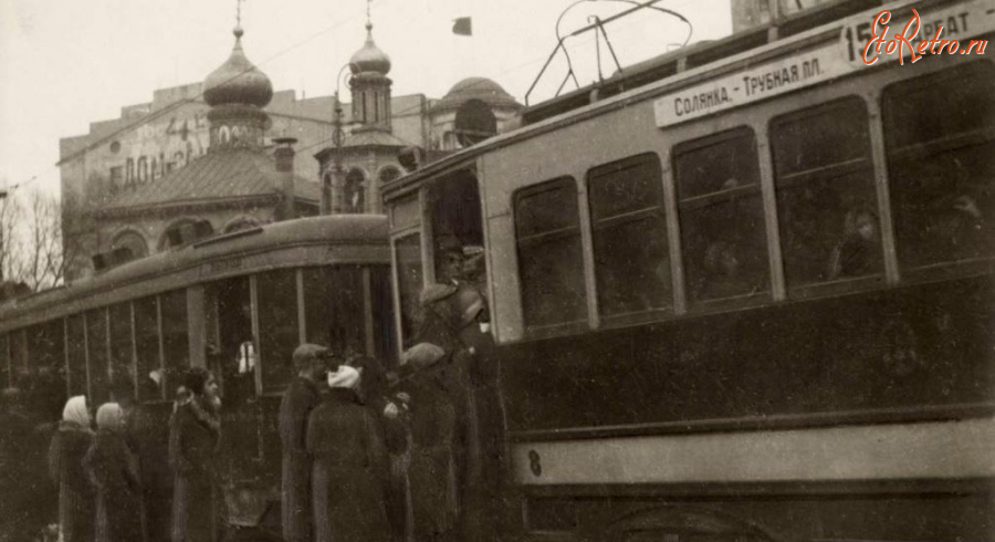 Москва - Посадка в трамвай.