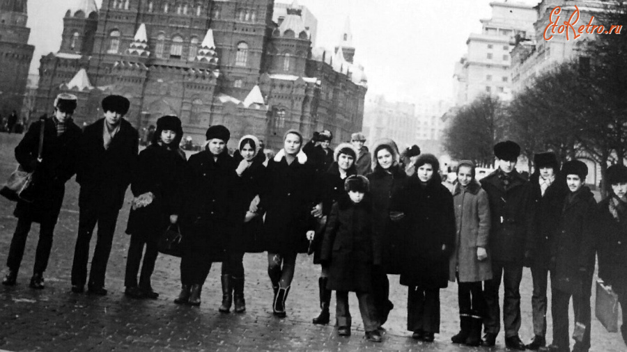 Москва - У Музея Революции.