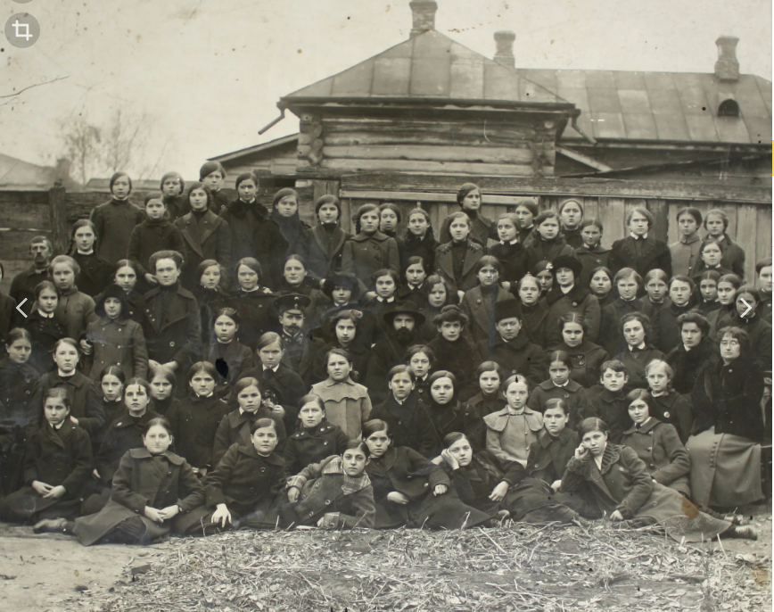 Венев - Дореволюционный Венёв. Первый выпуск женской гимназии. 1916 год.