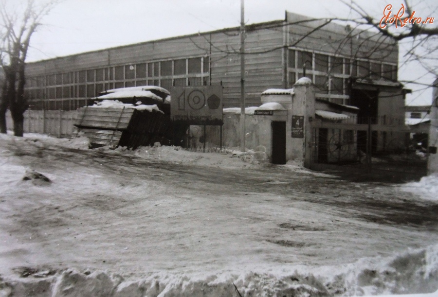 Болохово - Болоховский экспериментальный завод до реконструкции 1978 года.     Первый корпус  построен