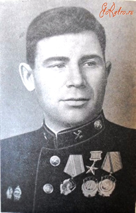Болохово - Знатный шахтёр горняцкого посёлка Болохово Федорков Василий Петрович. В 1948 году ему было присвоено высокое звание Героя Социалистического Труда.