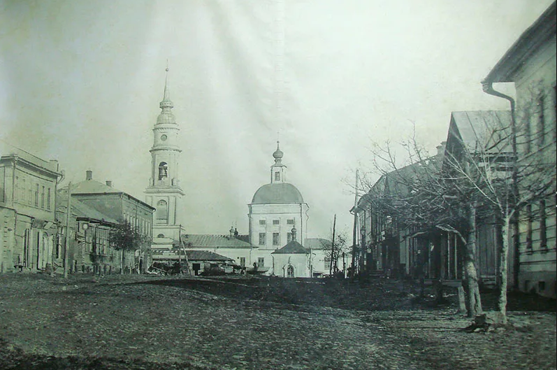 Одоев - Одоев - один из славных городов Тульской области.    Сергиевская церковь.   1910 год.