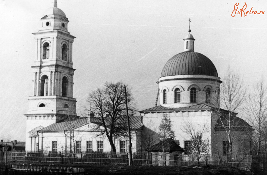 Куркино тульская область. Куркино храм Иоанна Богослова. Храм Куркино Тульская область. Куркино Тульская обл храм Иоанна Богослова. Село Куркино Тульской области.