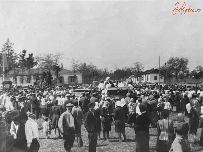 Республика Адыгея - Станица Дондуковская. Парк имени Валерия Чкалова.